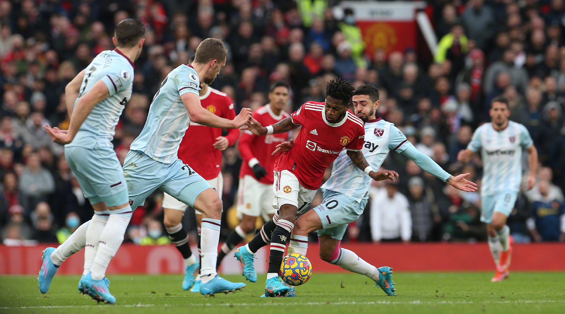 并施展出更 并施展出更